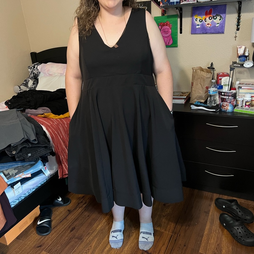 Midi dress with pockets
